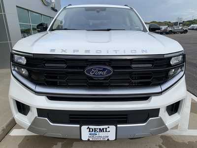 2025 Ford Expedition Max, $82998. Photo 5
