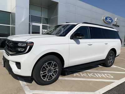 2025 Ford Expedition Max, $74998. Photo 2