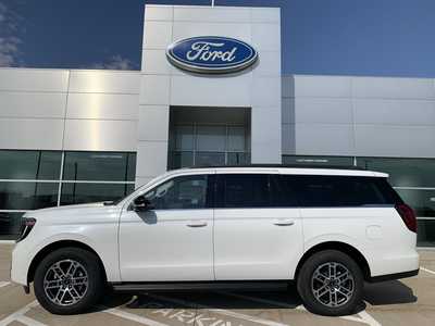 2025 Ford Expedition Max, $74998. Photo 4