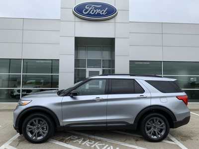 2023 Ford Explorer, $33998. Photo 4