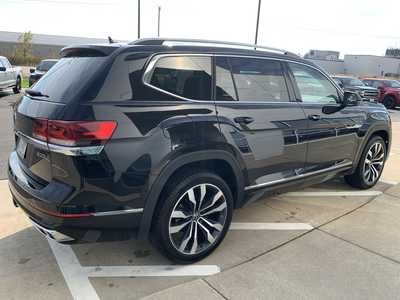 2021 Volkswagen Atlas, $30998. Photo 11