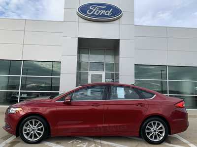 2017 Ford Fusion, $9998. Photo 4