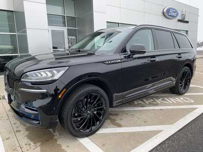 2023 Lincoln Aviator, $49998. Photo 2
