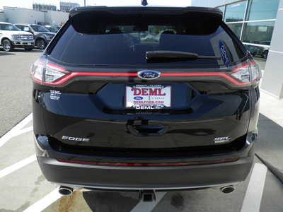2018 Ford Edge, $11998. Photo 6