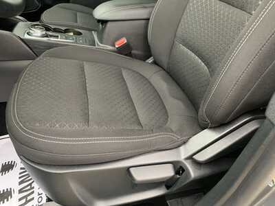 2025 Ford Escape, $22998. Photo 7