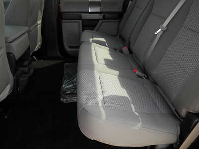 2019 Ford F150 Crew Cab, $14998. Photo 12