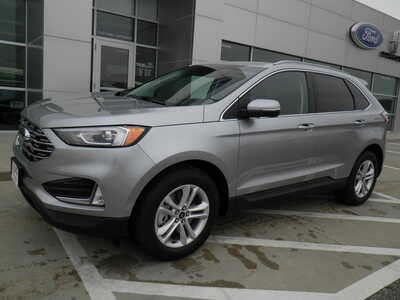 2020 Ford Edge, $16998. Photo 2