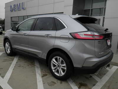 2020 Ford Edge, $16998. Photo 3
