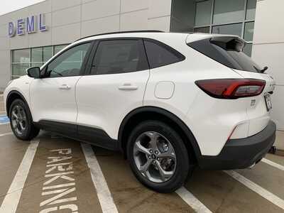 2026 Ford Escape, $34370. Photo 3