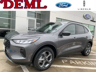2026 Ford Escape, $33998. Photo 1