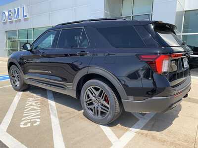 2025 Ford Explorer, $39998. Photo 3