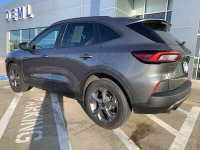 2025 Ford Escape, $24998. Photo 3