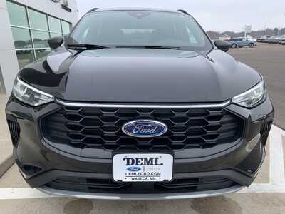 2025 Ford Escape, $24998. Photo 5