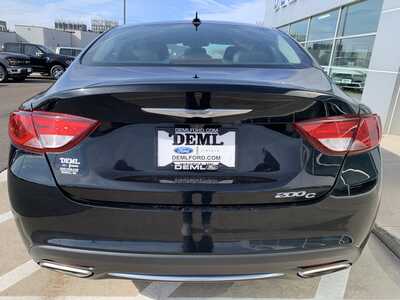 2015 Chrysler 200, $6998. Photo 6