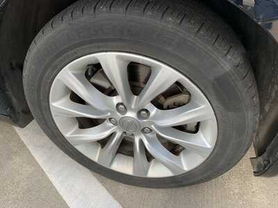 2015 Chrysler 200, $6998. Photo 7