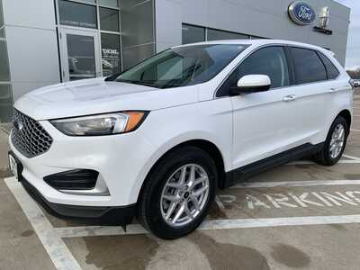 2024 Ford Edge, $21998. Photo 2
