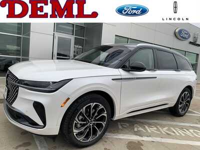 2026 Lincoln Nautilus, $63940. Photo 1