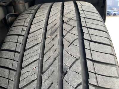 2017 Ford Explorer, $15998. Photo 12