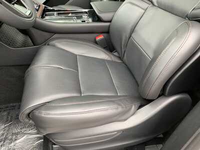 2023 Lincoln Aviator, $41998. Photo 11