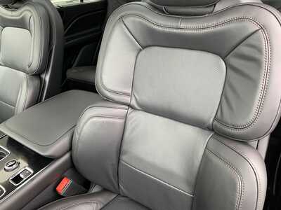 2023 Lincoln Aviator, $41998. Photo 12