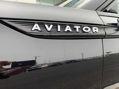 2023 Lincoln Aviator, $41998. Photo 8