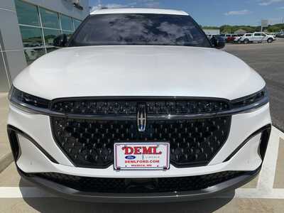 2024 Lincoln Nautilus, $42998. Photo 5