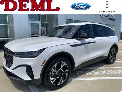 2024 Lincoln Nautilus, $42998. Photo 1