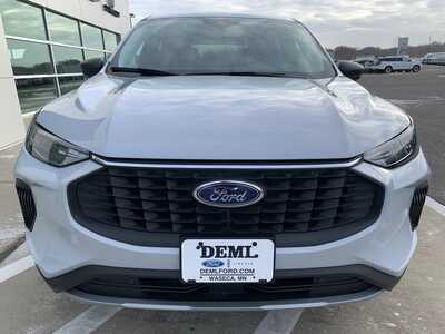 2025 Ford Escape, $22998. Photo 5