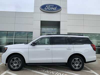 2025 Ford Expedition, $59998. Photo 4