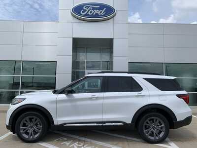 2025 Ford Explorer, $38998. Photo 4