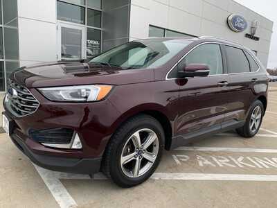 2019 Ford Edge, $14998. Photo 2