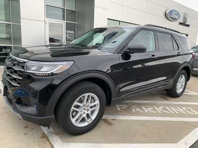 2026 Ford Explorer, $40307. Photo 2