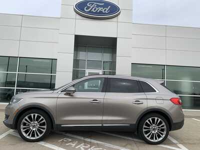 2018 Lincoln MKX, $16998. Photo 4