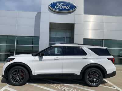 2026 Ford Explorer, $57574. Photo 4