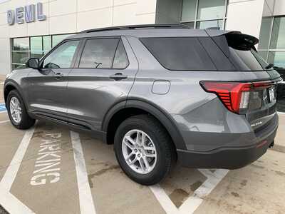 2026 Ford Explorer, $39498. Photo 3