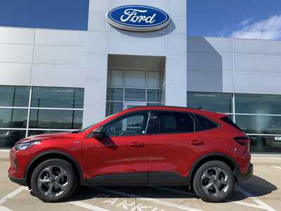 2025 Ford Escape, $24998. Photo 4