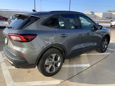 2025 Ford Escape, $24999. Photo 8