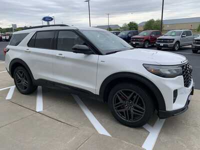 2025 Ford Explorer, $39999. Photo 8