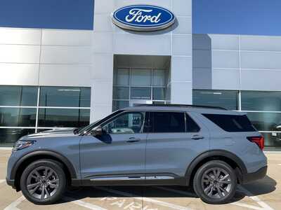 2026 Ford Explorer, $44998. Photo 4