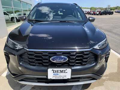 2025 Ford Escape, $24999. Photo 5