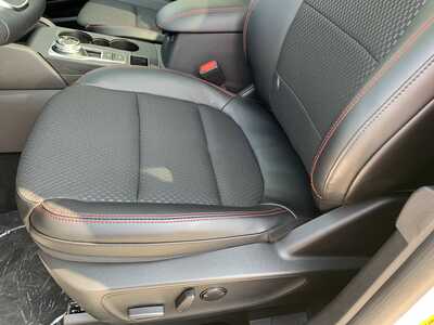 2023 Ford Escape, $23999. Photo 10