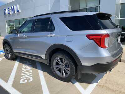 2023 Ford Explorer, $32999. Photo 3