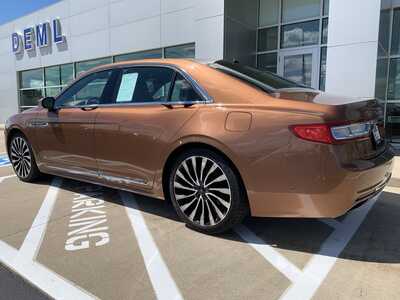 2017 Lincoln Continental, $17999. Photo 3