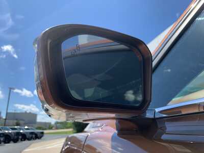 2017 Lincoln Continental, $17999. Photo 9