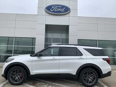 2026 Ford Explorer, $48999. Photo 4
