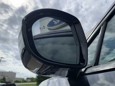 2024 Lincoln Nautilus, $46999. Photo 9