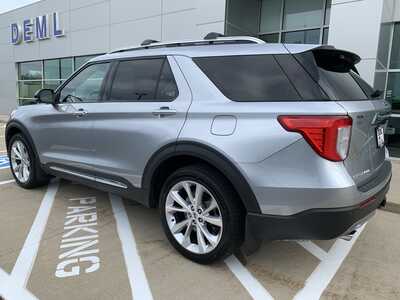 2022 Ford Explorer, $31999. Photo 3