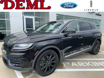2020 Lincoln Nautilus, $21999. Photo 1