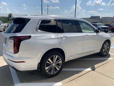 2022 Cadillac XT6, $27999. Photo 10
