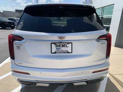 2022 Cadillac XT6, $27999. Photo 7